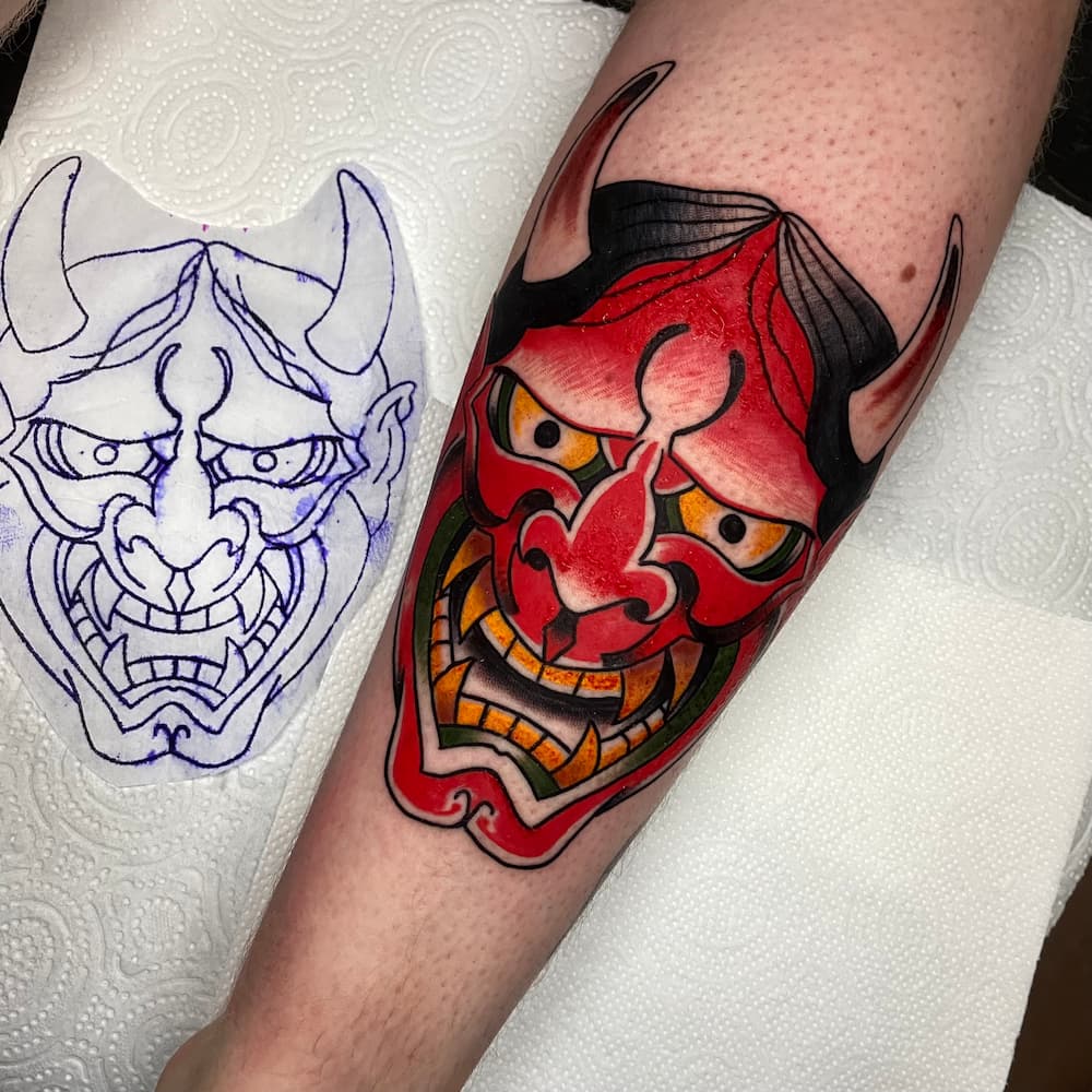 Japans hannya masker tattoo op been, gezet door Ernst (stayxgold) bij True Spirit Tattoo Barendrecht