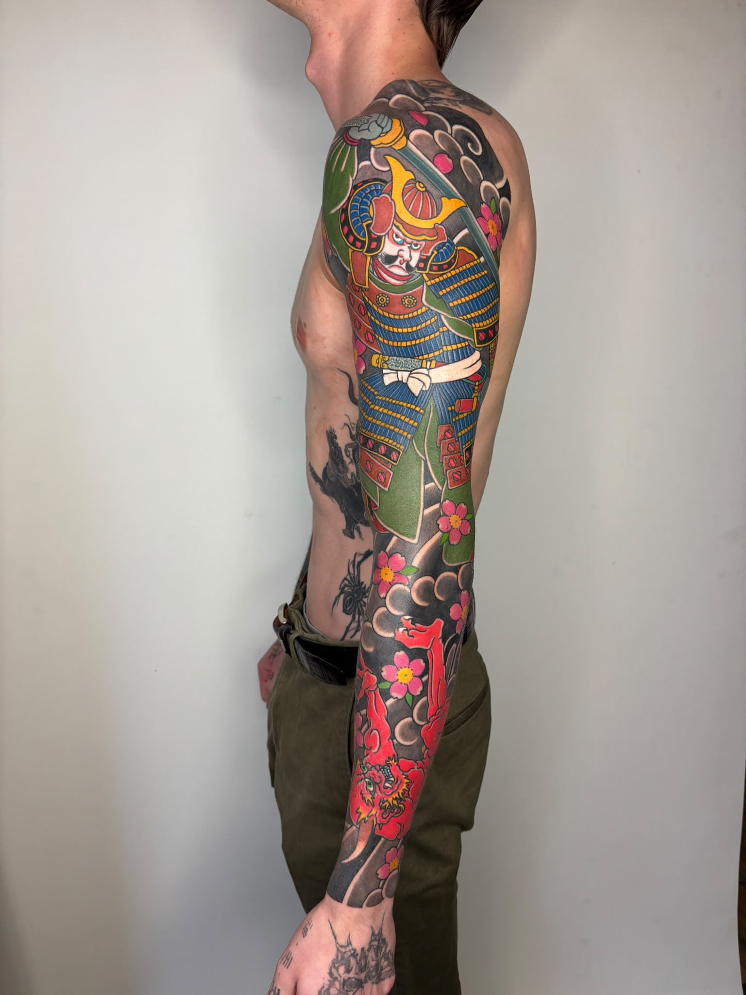 Japanse samurai sleeve tattoo, gezet door Daan Verbruggen (Namakubi Tattoo) bij True Spirit Tattoo Barendrecht